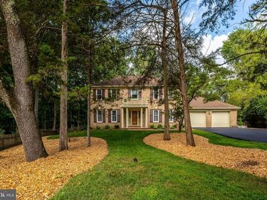 920 HOLLY RUN COURT, GREAT FALLS, VA 22066