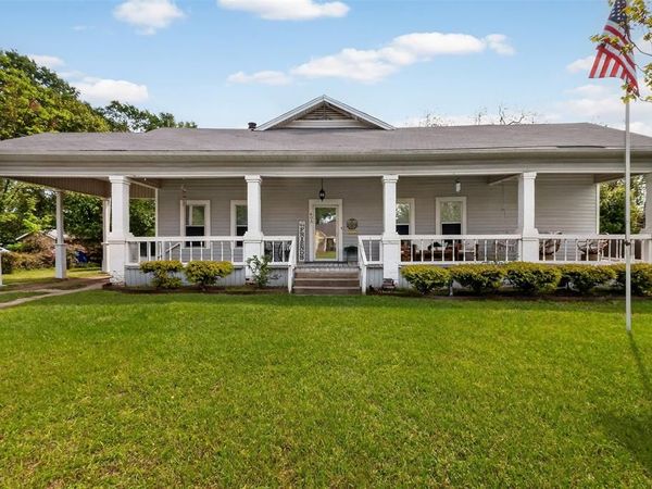 603 N Montgomery , Gilmer, TX 75644