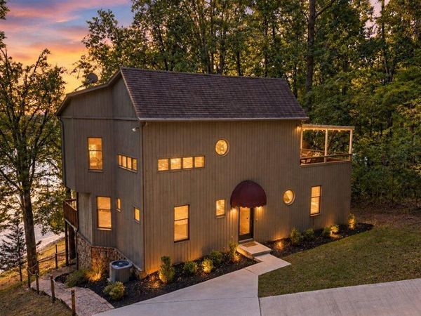 241 Deer Run Point, LaFollette, TN 37766