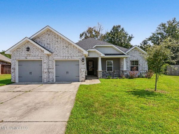 6226 Cypress Lane, Biloxi, MS 39532