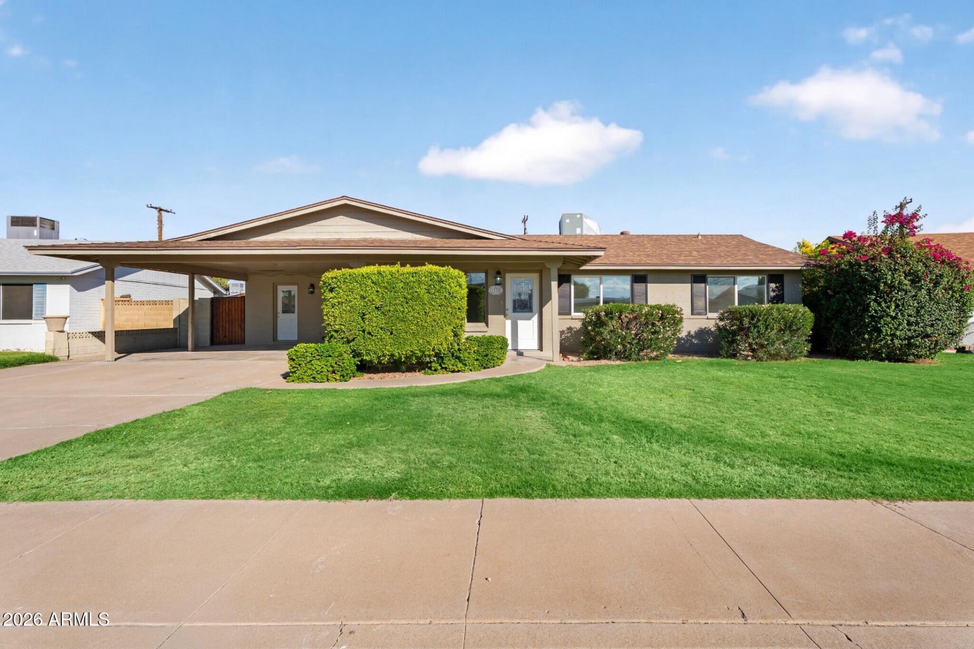 1735 N Queensbury Drive, Mesa, AZ 85201 Main Photo