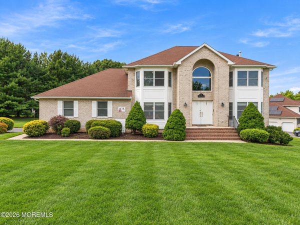 1 Launcelot Lane, Jamesburg, NJ 08831