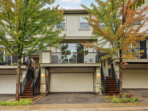 11211 Kinsley Street, Eden Prairie, MN 55344
