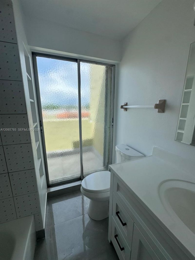 9321 SW 4th St, Unit 215C, Miami, FL 33174 Photo