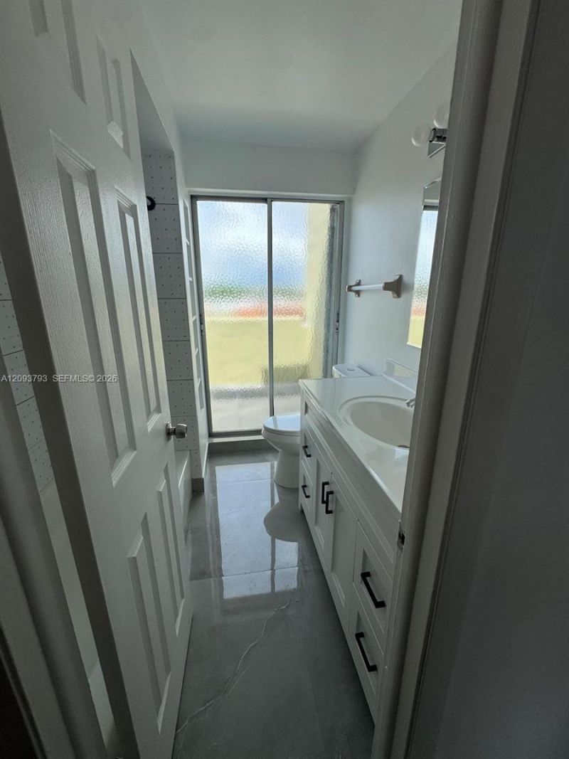 9321 SW 4th St, Unit 215C, Miami, FL 33174 Photo