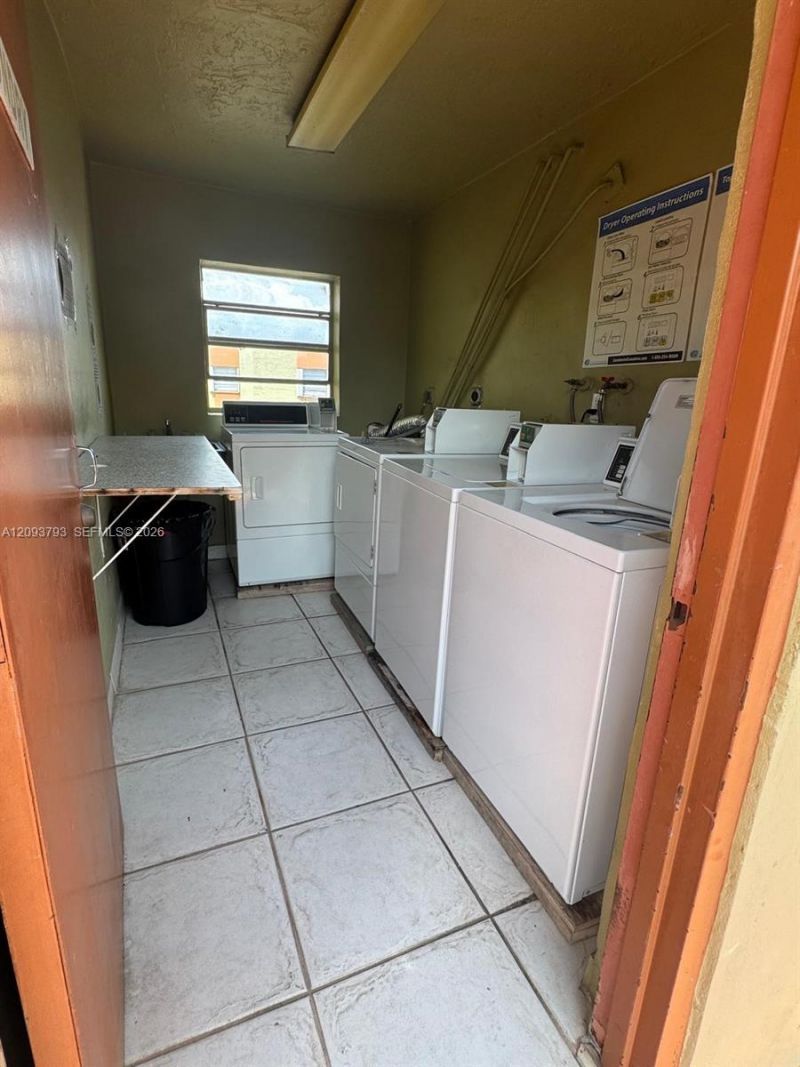9321 SW 4th St, Unit 215C, Miami, FL 33174 Photo