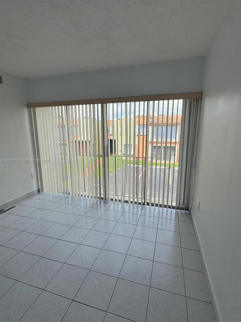 9321 SW 4th St, Unit 215C, Miami, FL 33174 Photo