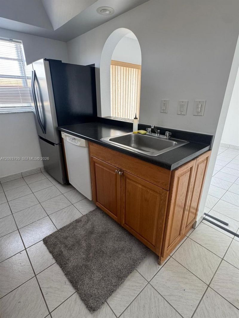 9321 SW 4th St, Unit 215C, Miami, FL 33174 Photo