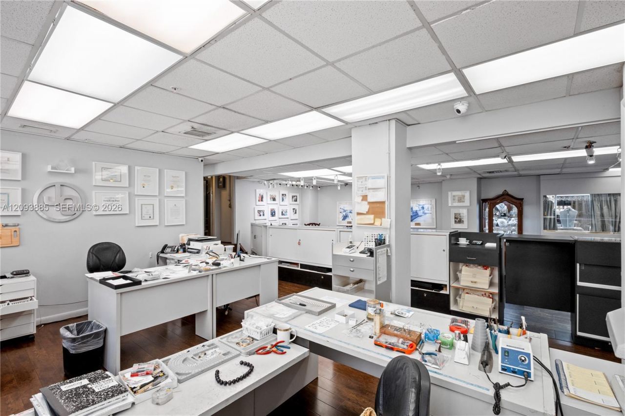 36 NE 1st Street, Miami, FL 33132 Photo