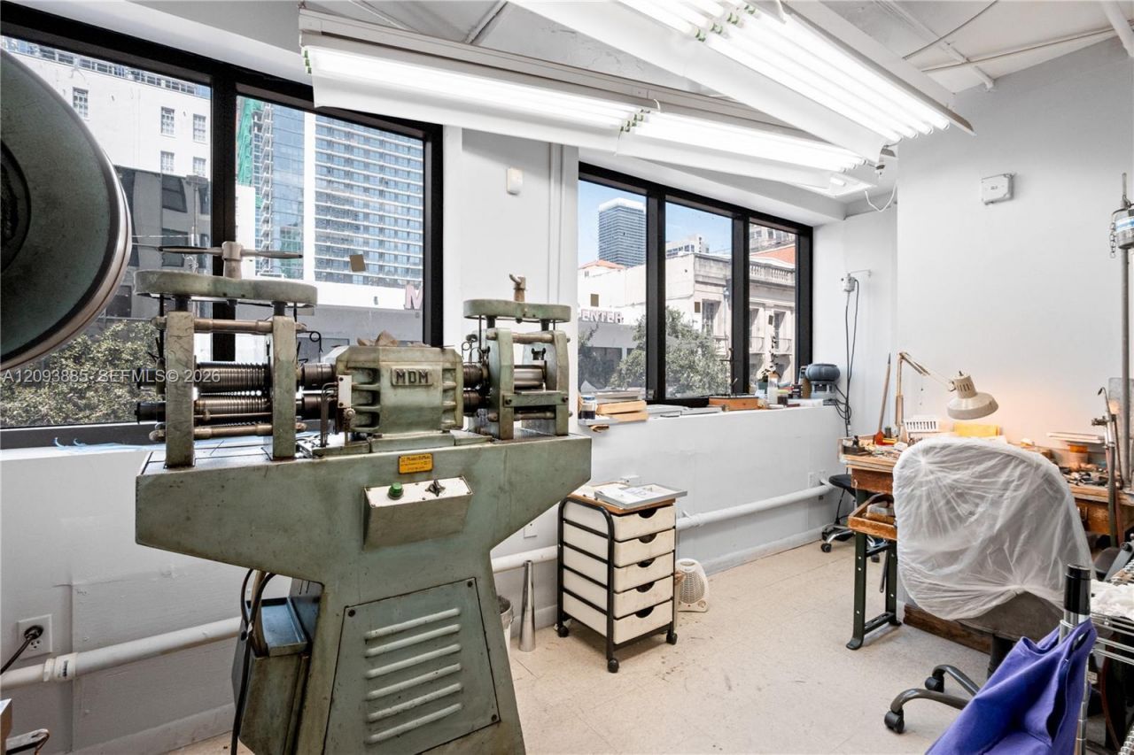 36 NE 1st Street, Miami, FL 33132 Photo