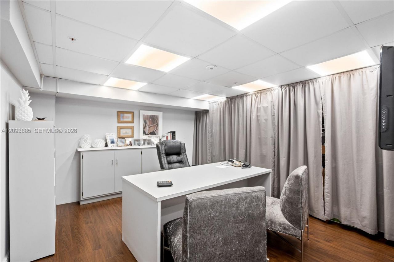 36 NE 1st Street, Miami, FL 33132 Photo