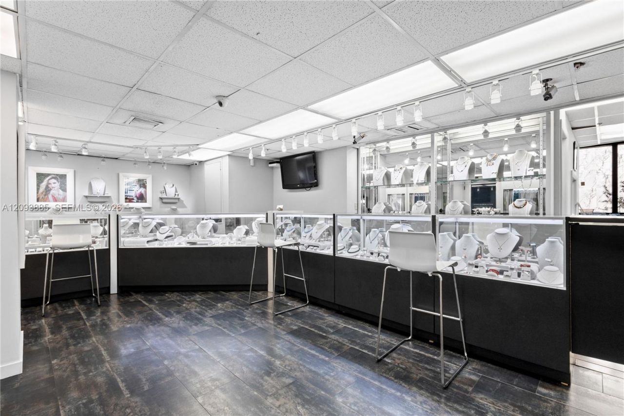 36 NE 1st Street, Miami, FL 33132 Photo