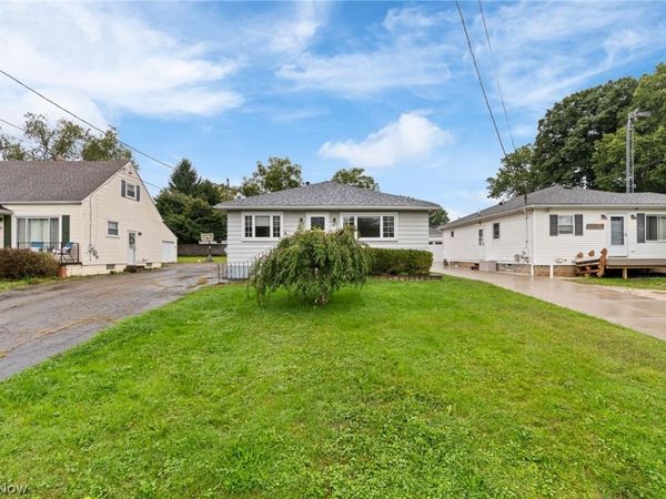 1854 Maurice Street , Cuyahoga Falls, OH 44221