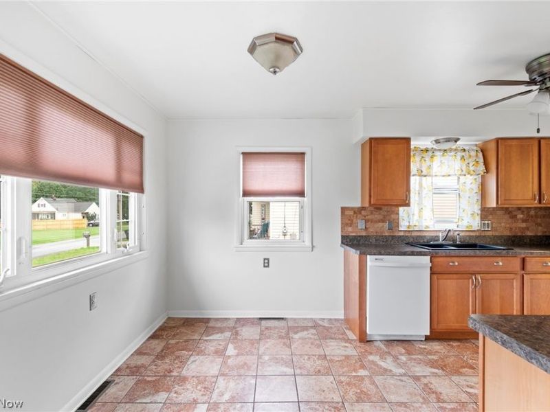 1854 Maurice Street, Cuyahoga Falls, OH 44221 Photo 8