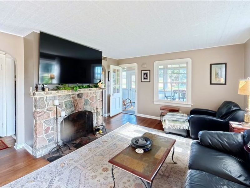 542 Lee Lore Drive, Chippewa Lake, OH 44215 Photo 5
