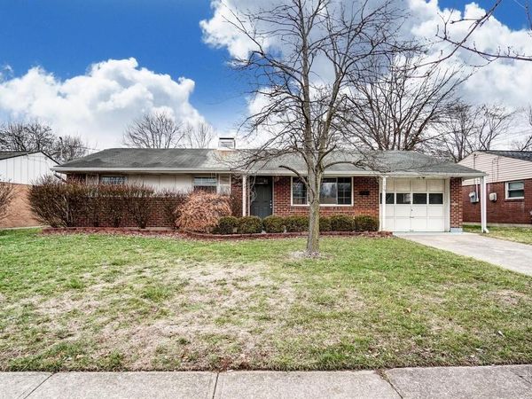 795 Ledro, Springdale, OH 45246