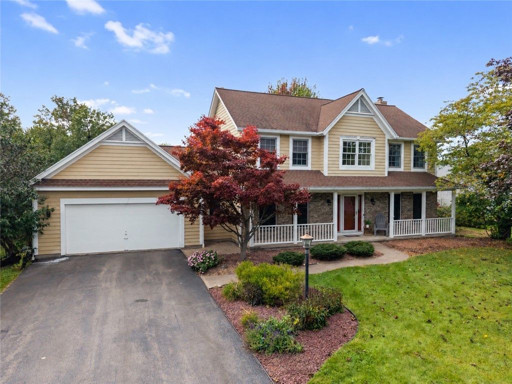 997 Hickory Hollow, Webster, NY 14580 Main Photo