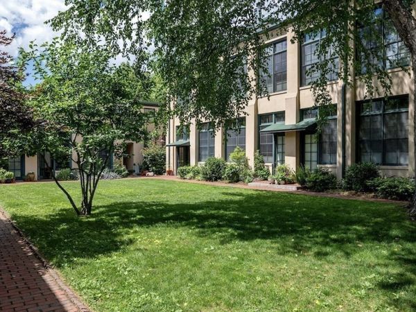 155 Brookline St, Unit 8, Cambridge, MA 02139