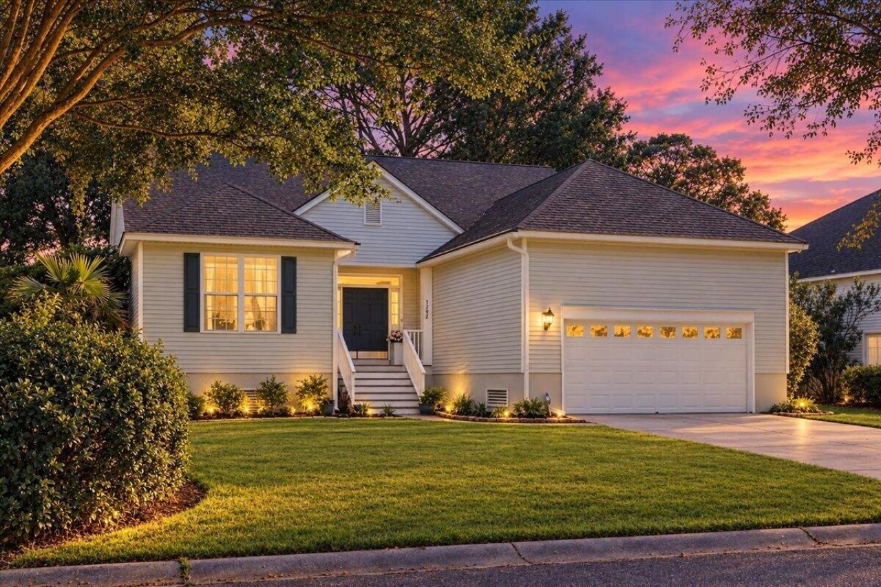 1292 Wisteria Wall Drive Photo 3
