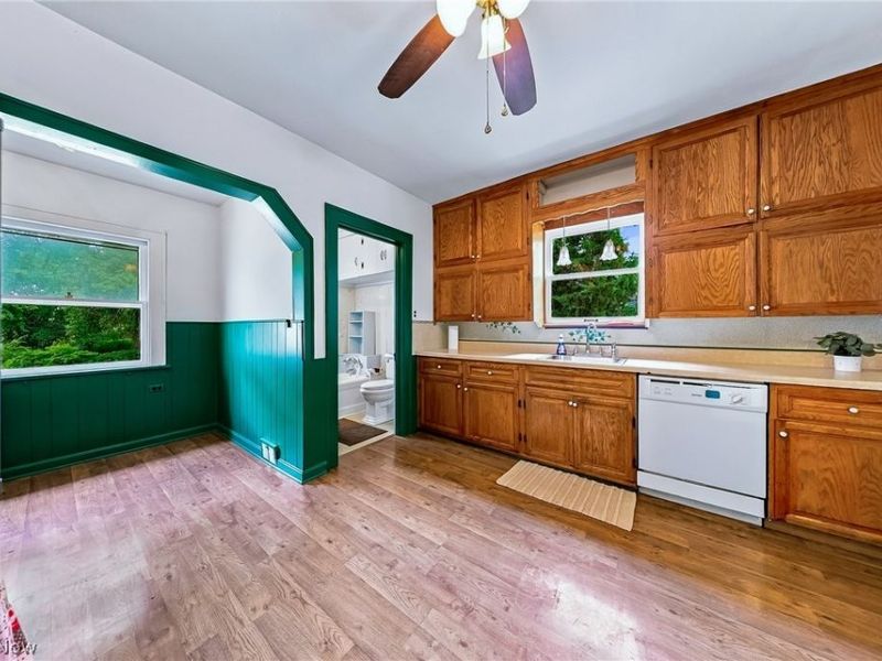24958 Kennedy Ridge Road, North Olmsted, OH 44070 Photo 12