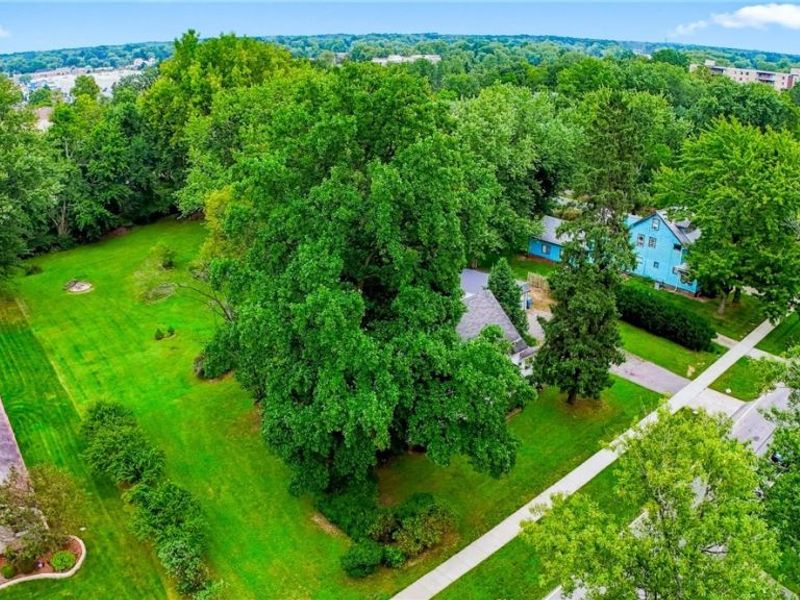 24958 Kennedy Ridge Road, North Olmsted, OH 44070 Photo 2
