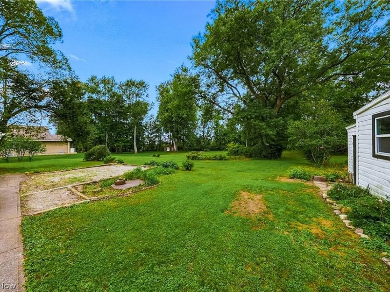 24958 Kennedy Ridge Road, North Olmsted, OH 44070 Photo 37