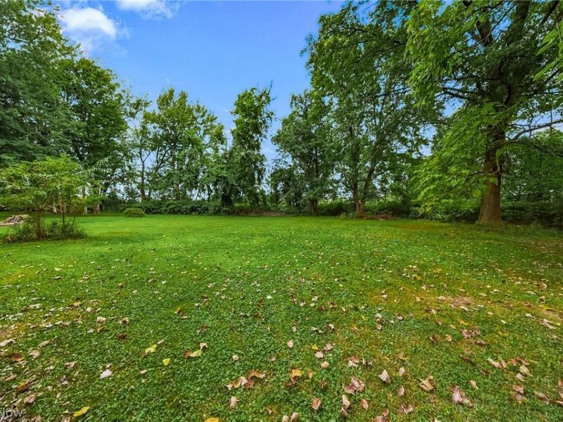 24958 Kennedy Ridge Road, North Olmsted, OH 44070 Photo 41