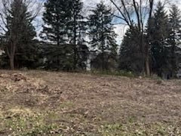 13800 Forest Hill Road , Eden Prairie, MN 55346