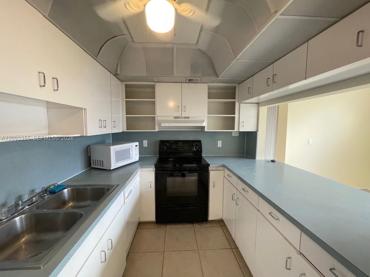 9431 Live Oak Pl , Unit 203, Davie, FL 33324 Photo