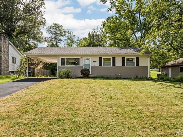 10826 Canter Way Drive, St Louis, MO 63114
