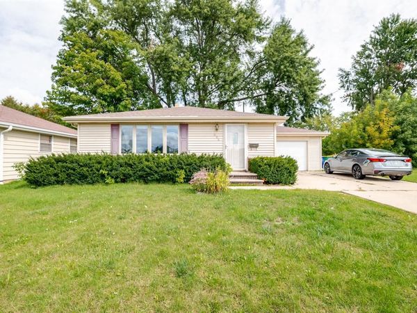 1106 ST AGNES DRIVE, Green Bay, WI 54304