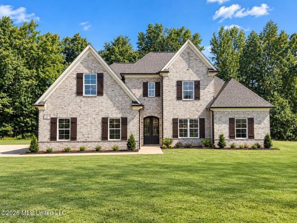 324 Wells Drive, Hernando, MS 38632
