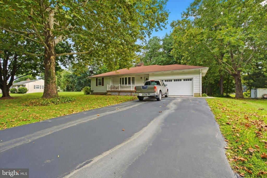 15 Tufts Road, Pennsville, NJ 08070 Main Photo