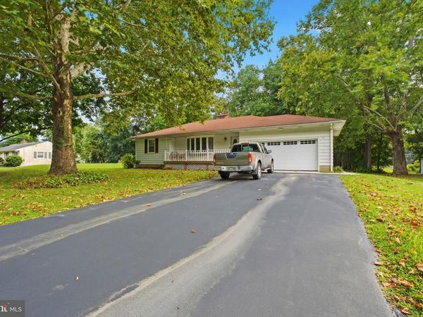 15 TUFTS ROAD, PENNSVILLE, NJ 08070