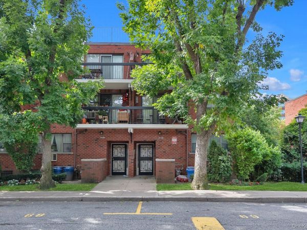 71-24 Sutton Place, Unit 3FL., Fresh Meadows, NY 11365