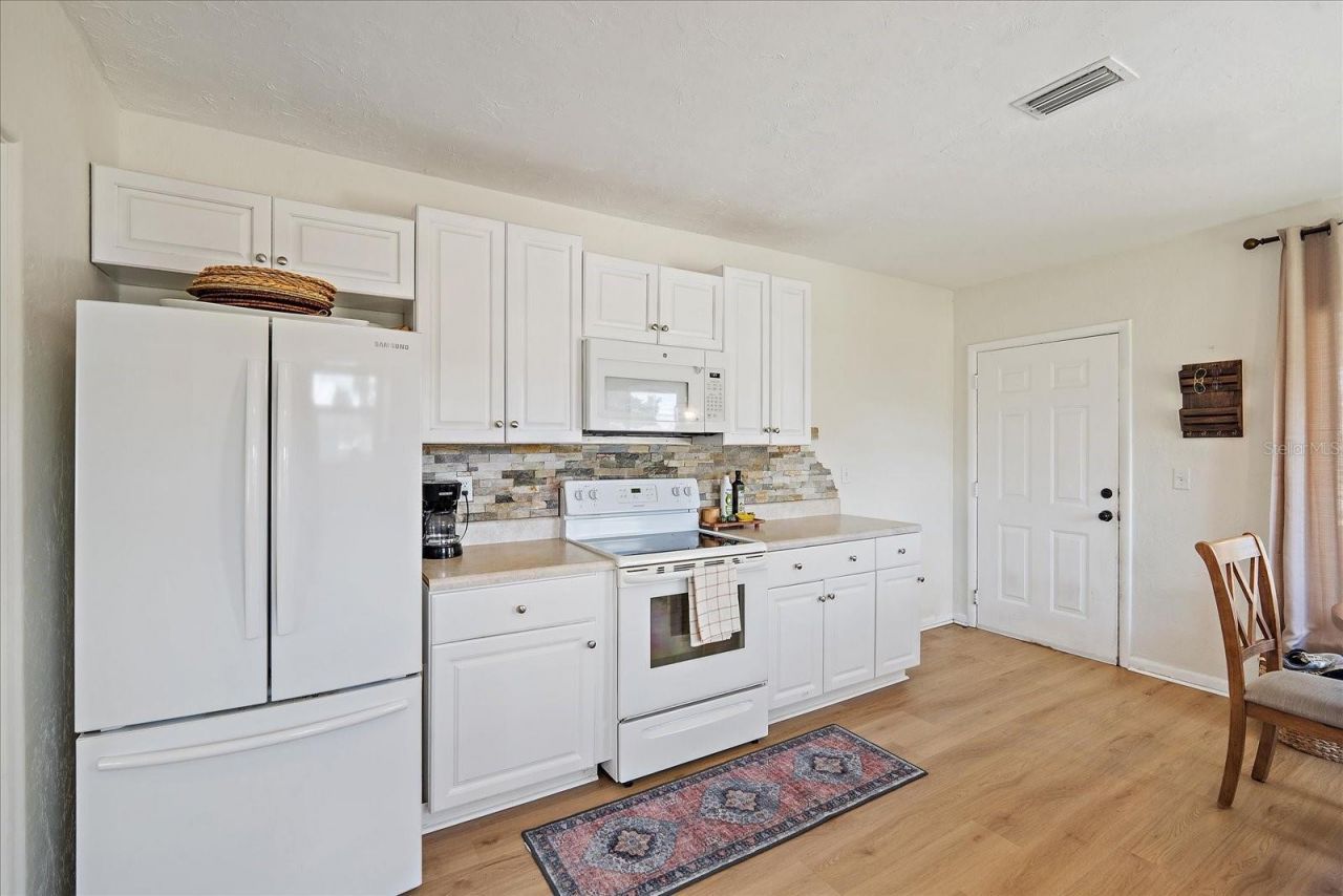 5932 Richard Place, Sarasota, FL 34231 Photo