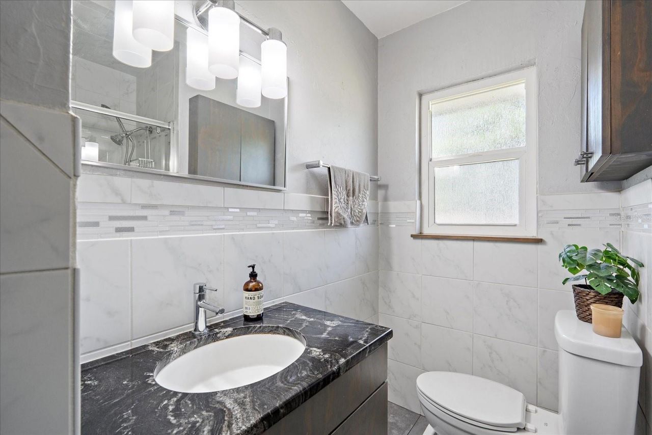 5932 Richard Place, Sarasota, FL 34231 Photo