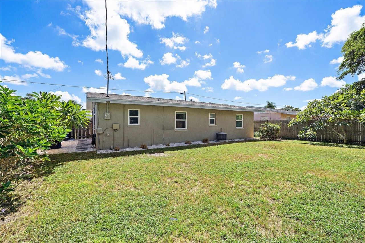 5932 Richard Place, Sarasota, FL 34231 Photo