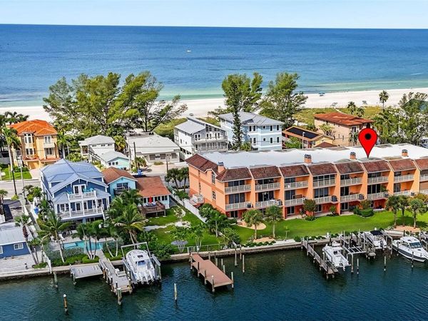 10071 GULF BOULEVARD , TREASURE ISLAND, FL 33706