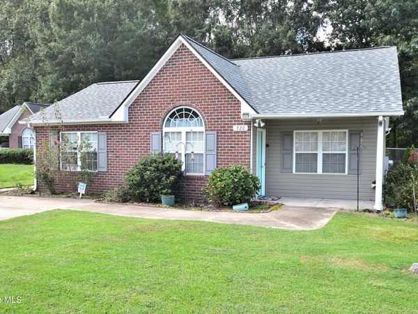 720 Westview Court , Nashville, NC 27856