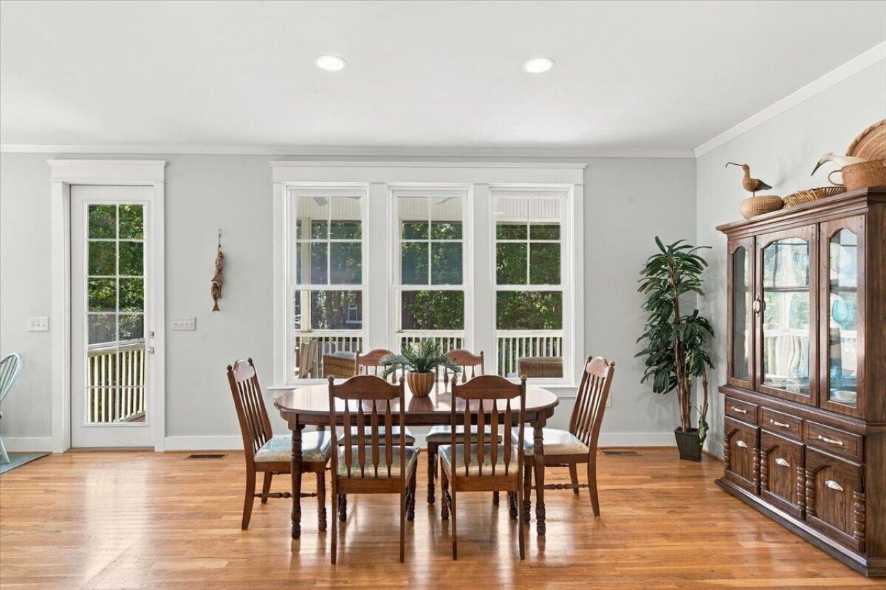 706 Sandpiper Ridge Road Photo 12