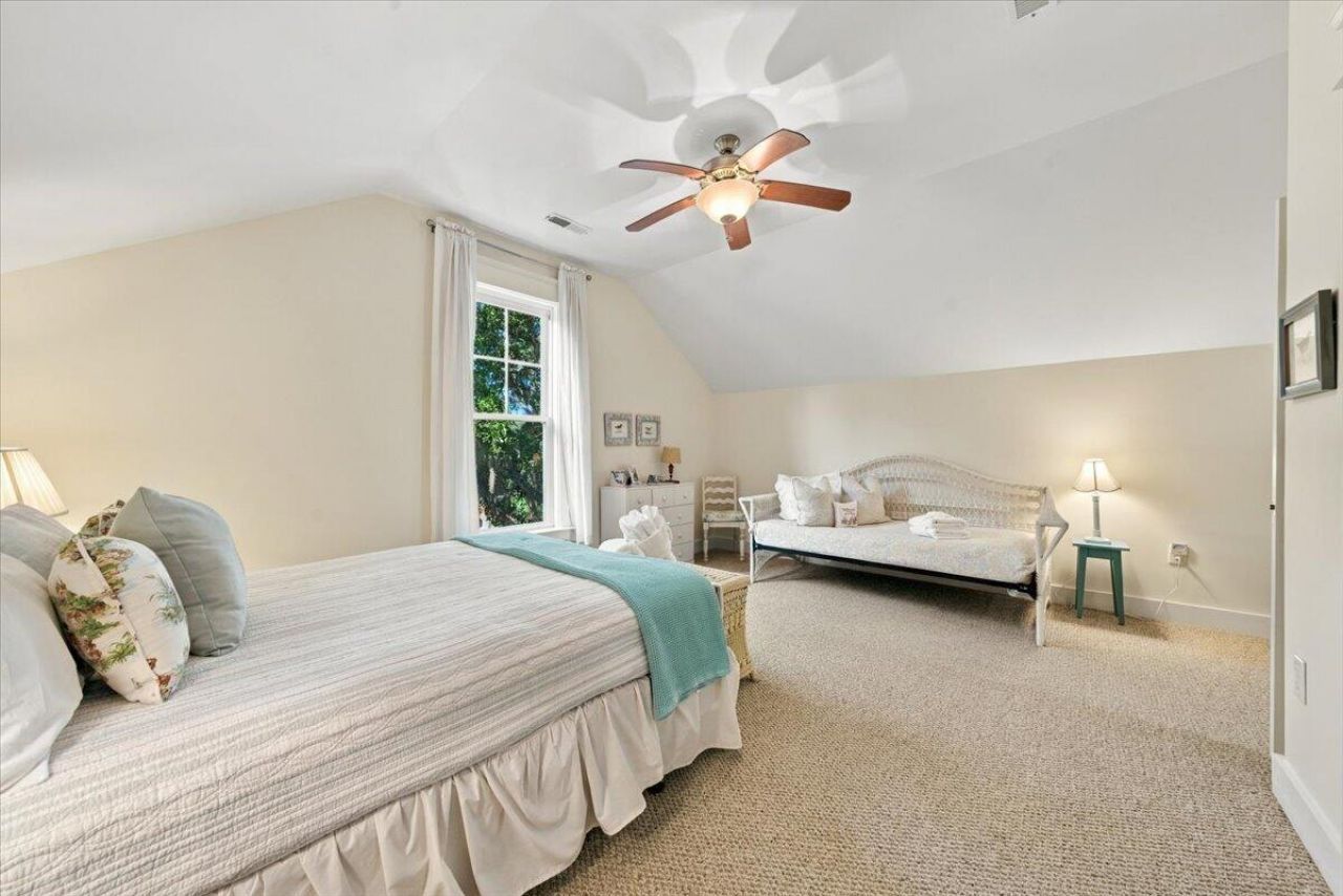 706 Sandpiper Ridge Road Photo 16