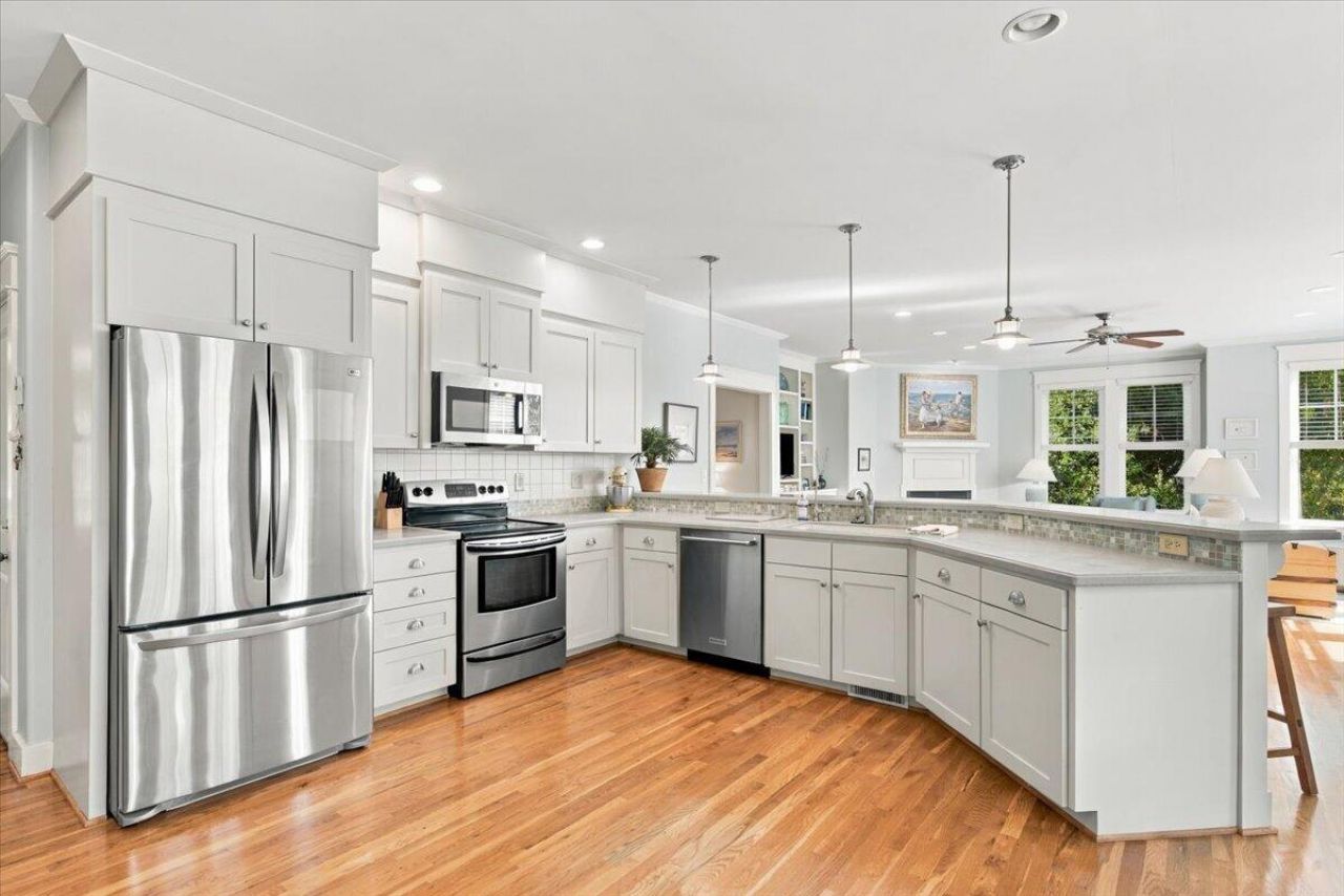 706 Sandpiper Ridge Road Photo 3