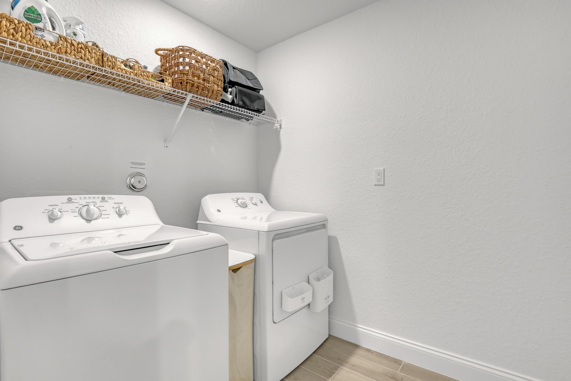 137 SE Birch Terrace, Stuart, FL 34997 Photo