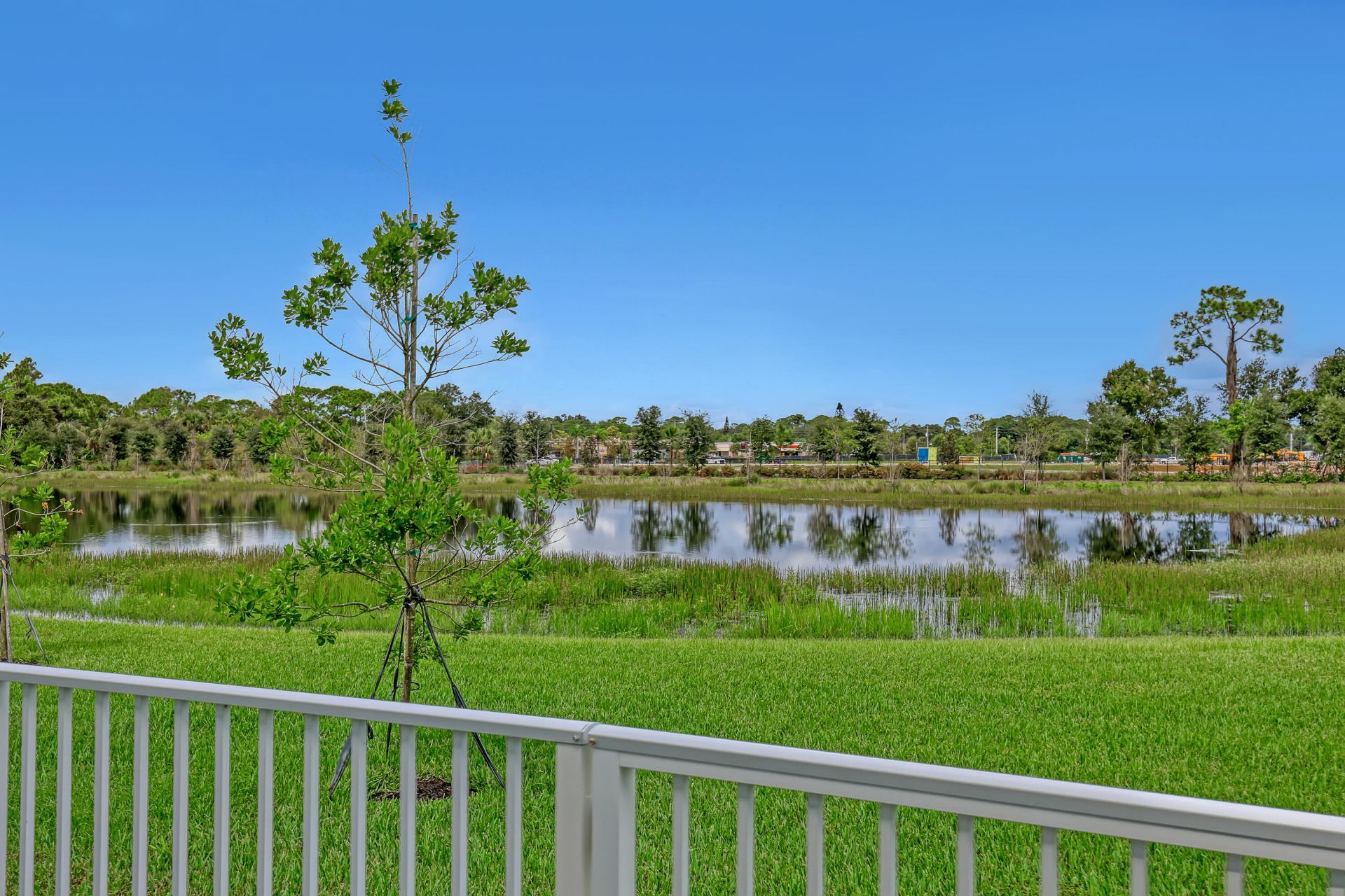 137 SE Birch Terrace, Stuart, FL 34997 Photo
