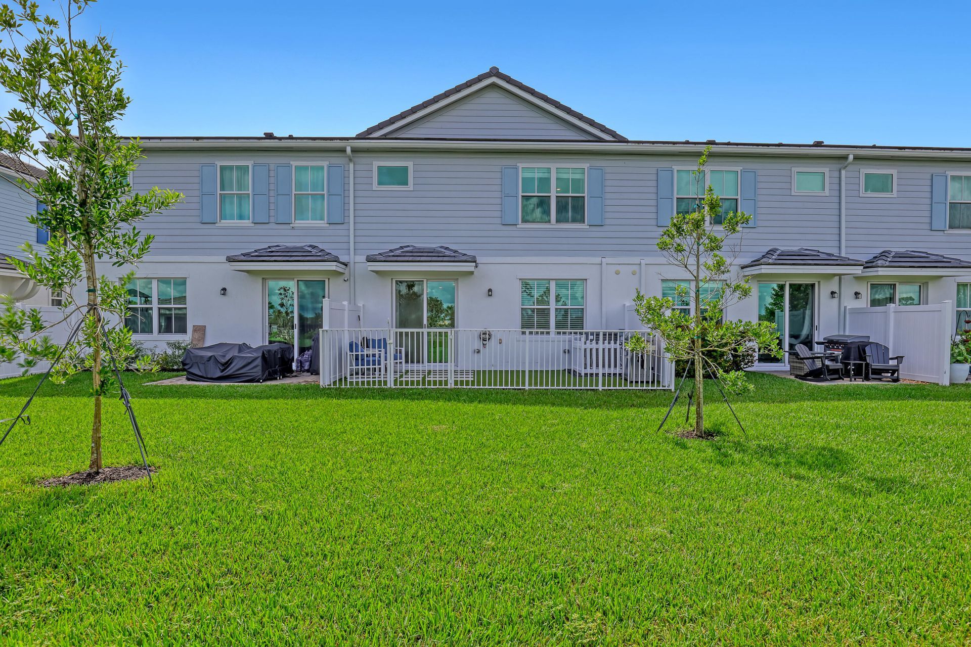137 SE Birch Terrace, Stuart, FL 34997 Photo