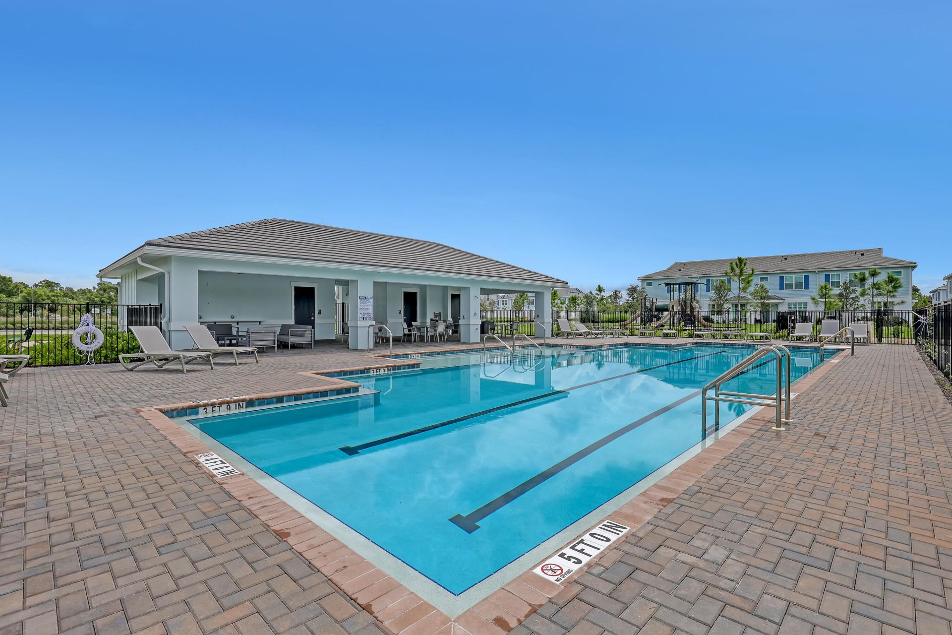137 SE Birch Terrace, Stuart, FL 34997 Photo