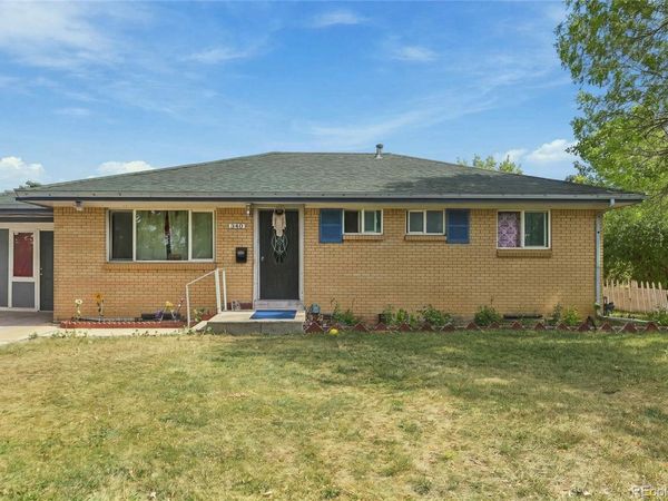 540 Uvalda Street, Aurora, CO 80011