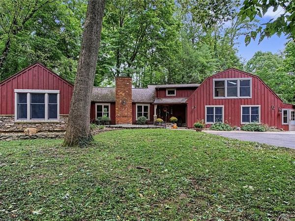 195 Colonial Lane, Dayton, OH 45429