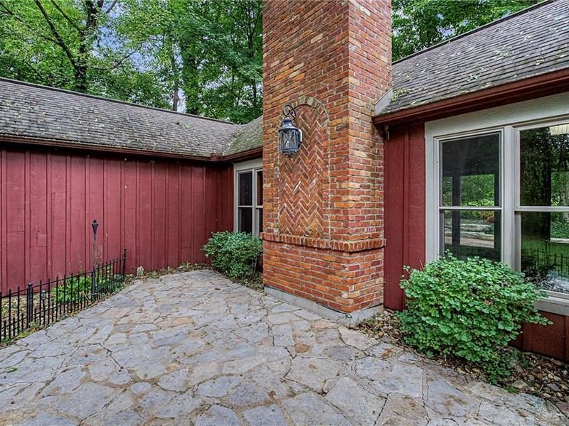 195 Colonial Lane, Dayton, OH 45429 Photo 12